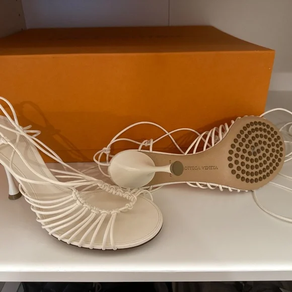 Bottega Veneta sandals - Picture 2 of 7